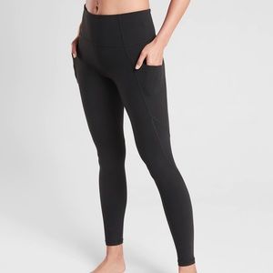 Athleta stash pocket tight size small